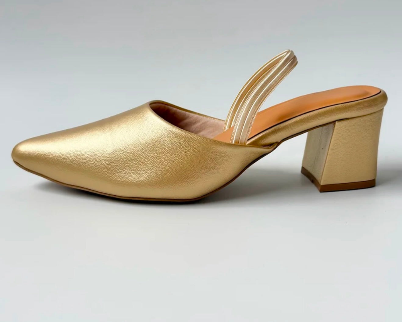 Golden Dust (Mule)